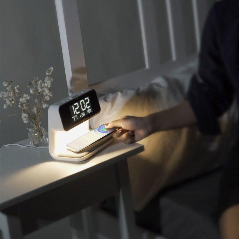 Creative 3 In 1 Bedside Lamp Wireless Charging LCD Screen Alarm Clock Wireless Phone Charger - Image 10