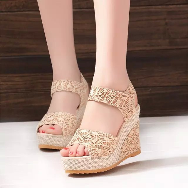 Flat bottom high heel sandals - Image 5